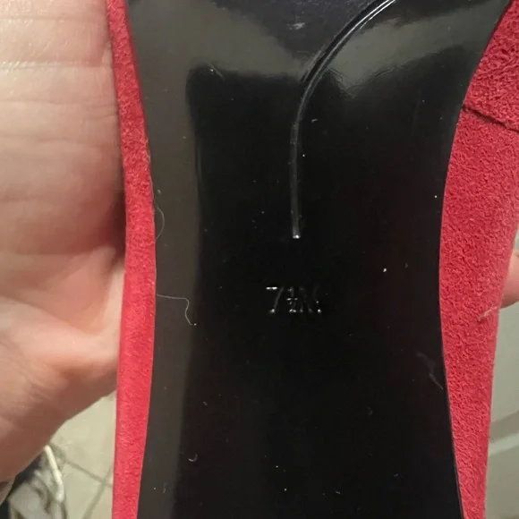 Nine West Pointy Pumps - Picture 2 of 2